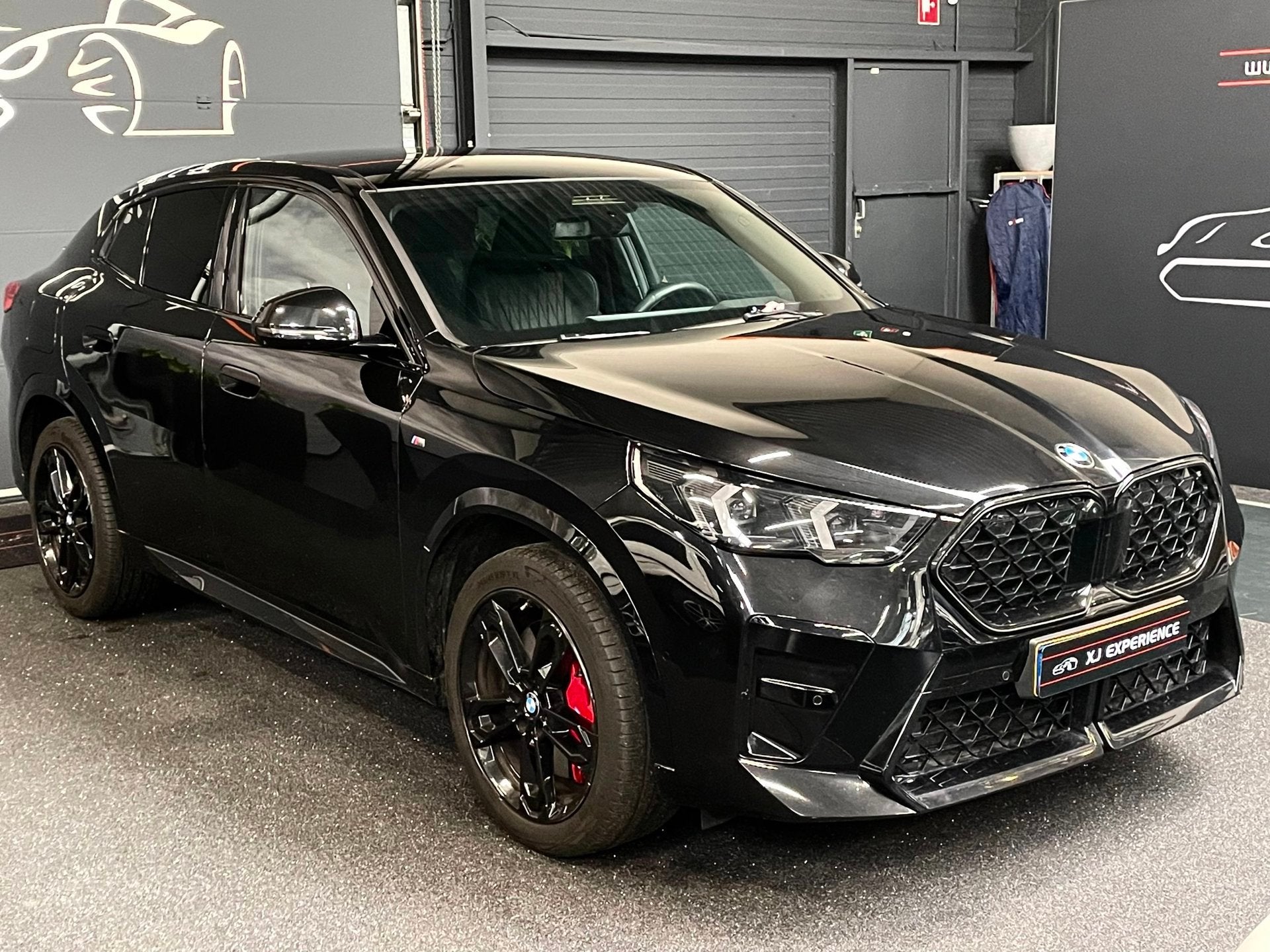 BMW X2 SDrive20i M-Sport Launch Edition NAP MASSAGE PANO GAR, Auto's, BMW, X2, Automatische klimaatregeling, Zwart, Bedrijf