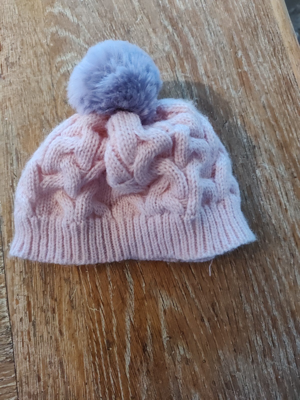 Roze poppenkleding set: broekje, slofjes en muts, Ophalen of Verzenden, Gebruikt, Onbekend, Meisje