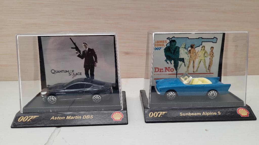 James Bond modelauto's (2x, Ophalen of Verzenden, Zo goed als nieuw, Auto, Overige merken