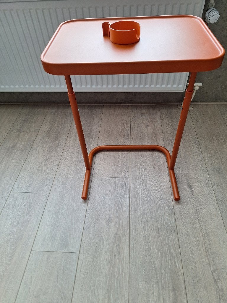 Ikea laptop tafel, Ophalen, Zo goed als nieuw, In hoogte verstelbaar