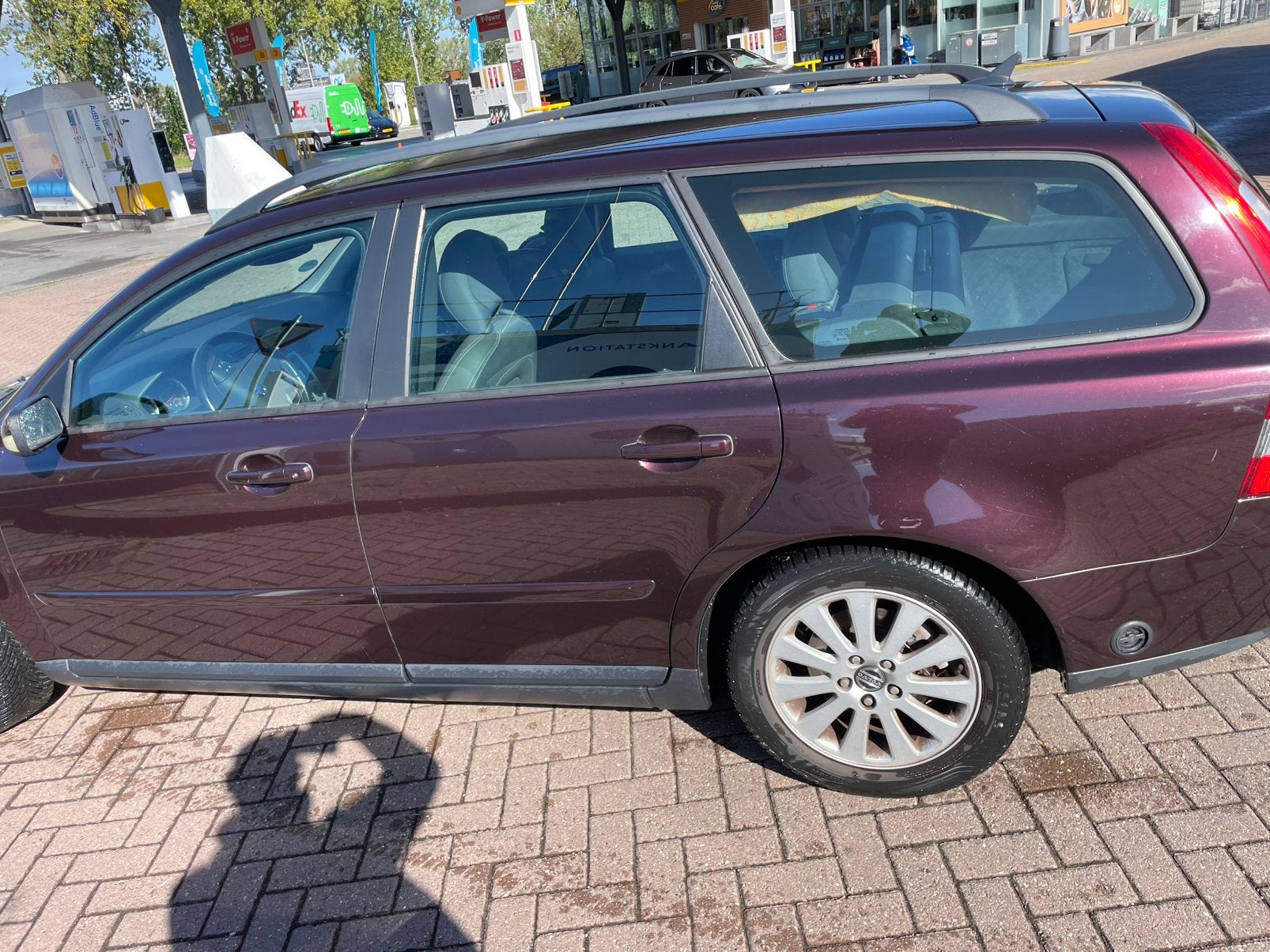 Volvo 2004 Rood, Auto's, Voorwielaandrijving, Overige kleuren, 700 kg, Verwarmde buitenspiegels
