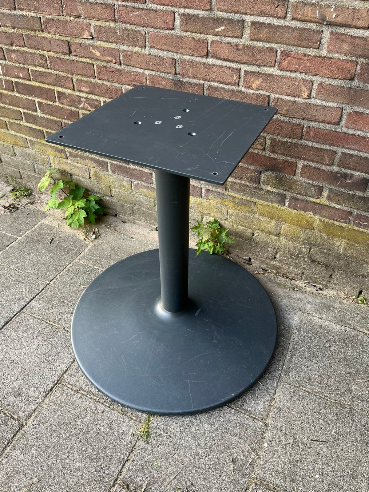 Zwaar metaal tafelpoot / tuintafel / grijs kleur, Tuin en Terras, Tuintafels, Ophalen, Gebruikt, Metaal