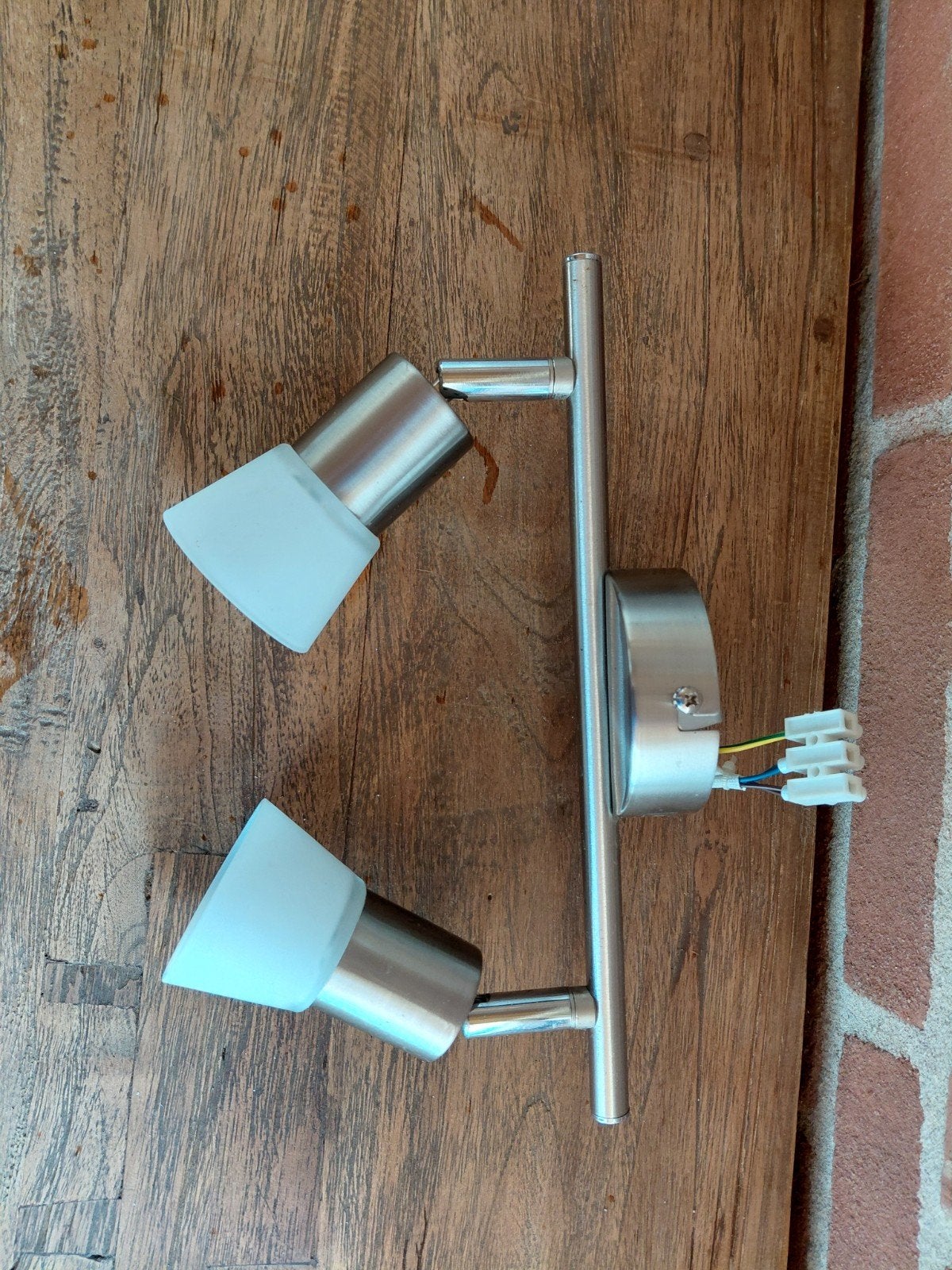 Moderne plafondspot met 2 lampjes - Inclusief lichtbronnen, Huis en Inrichting, Lampen | Spots, Halogeen, Gebruikt, Verstelbaar