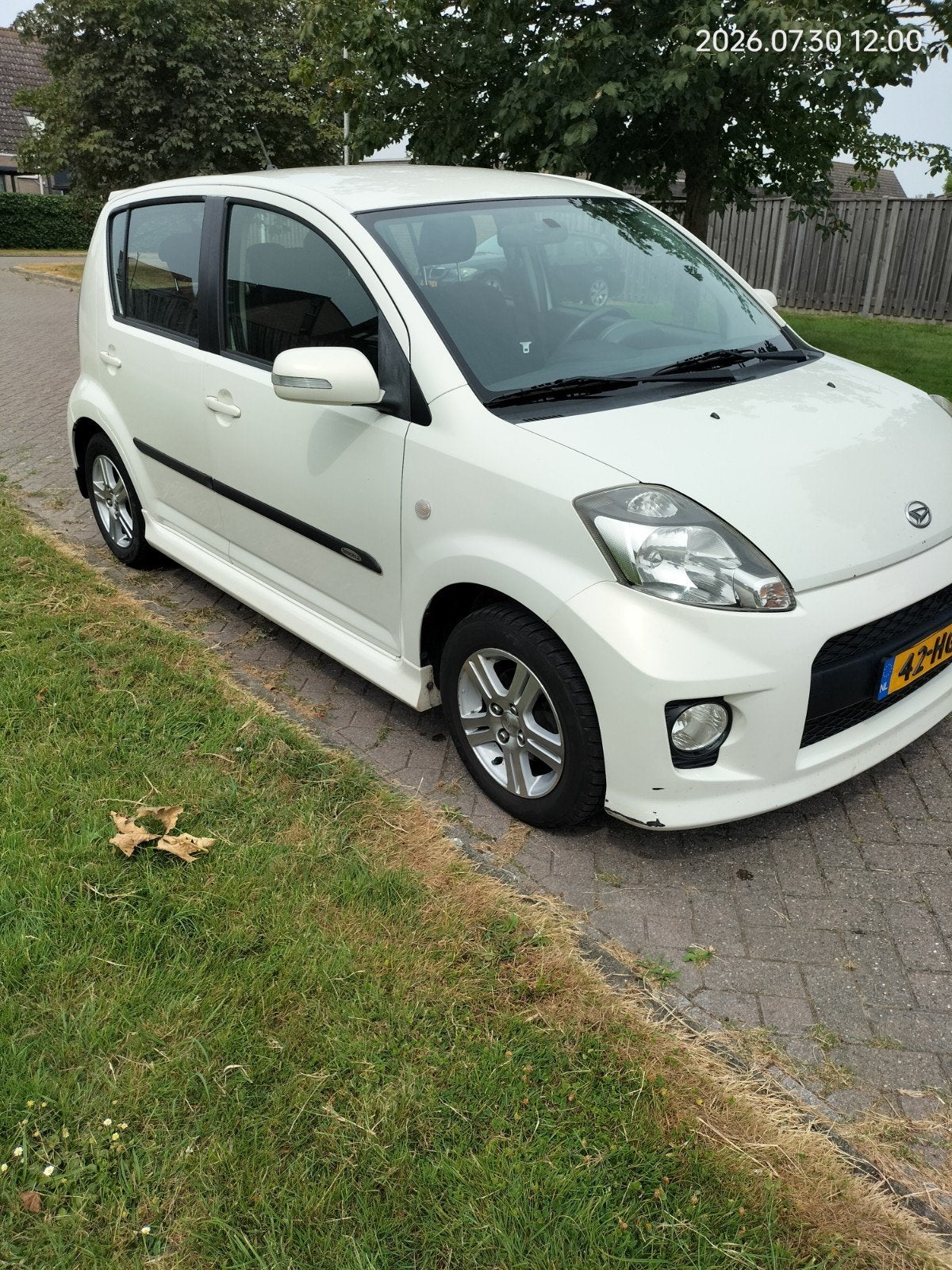 Daihatsu Sirion 1.3 AUT 2008 Wit, Auto's, Daihatsu, 31 €/maand, 4 cilinders, Wit, 1000 kg