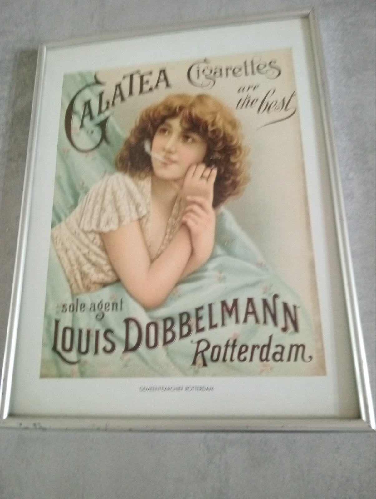 Vintage Galatea Cigarettes Reclamebord - Louis Dobbelmann, Ophalen of Verzenden, Gebruikt, Reclamebord