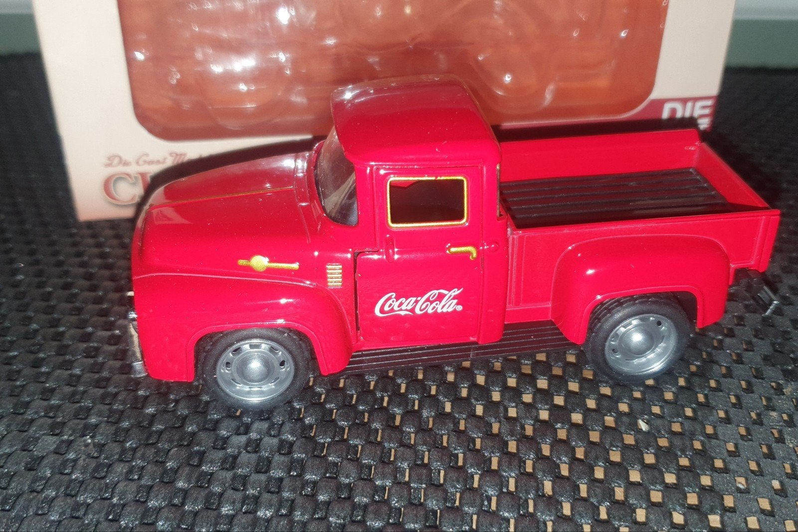 Coca-Cola modelauto - Klassieke rode pick-up truck, Ophalen of Verzenden, Nieuw, Auto, Overige merken
