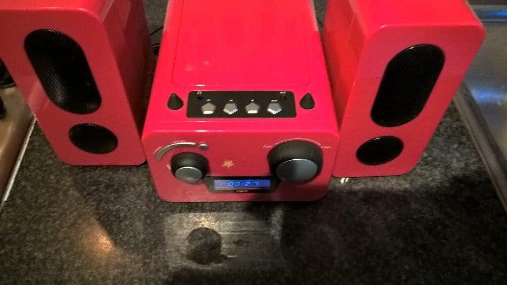 TE koop aangeboden mooi stereo set .doe gepast bod, Ophalen of Verzenden, Zo goed als nieuw, Tuner of Radio, Overige merken