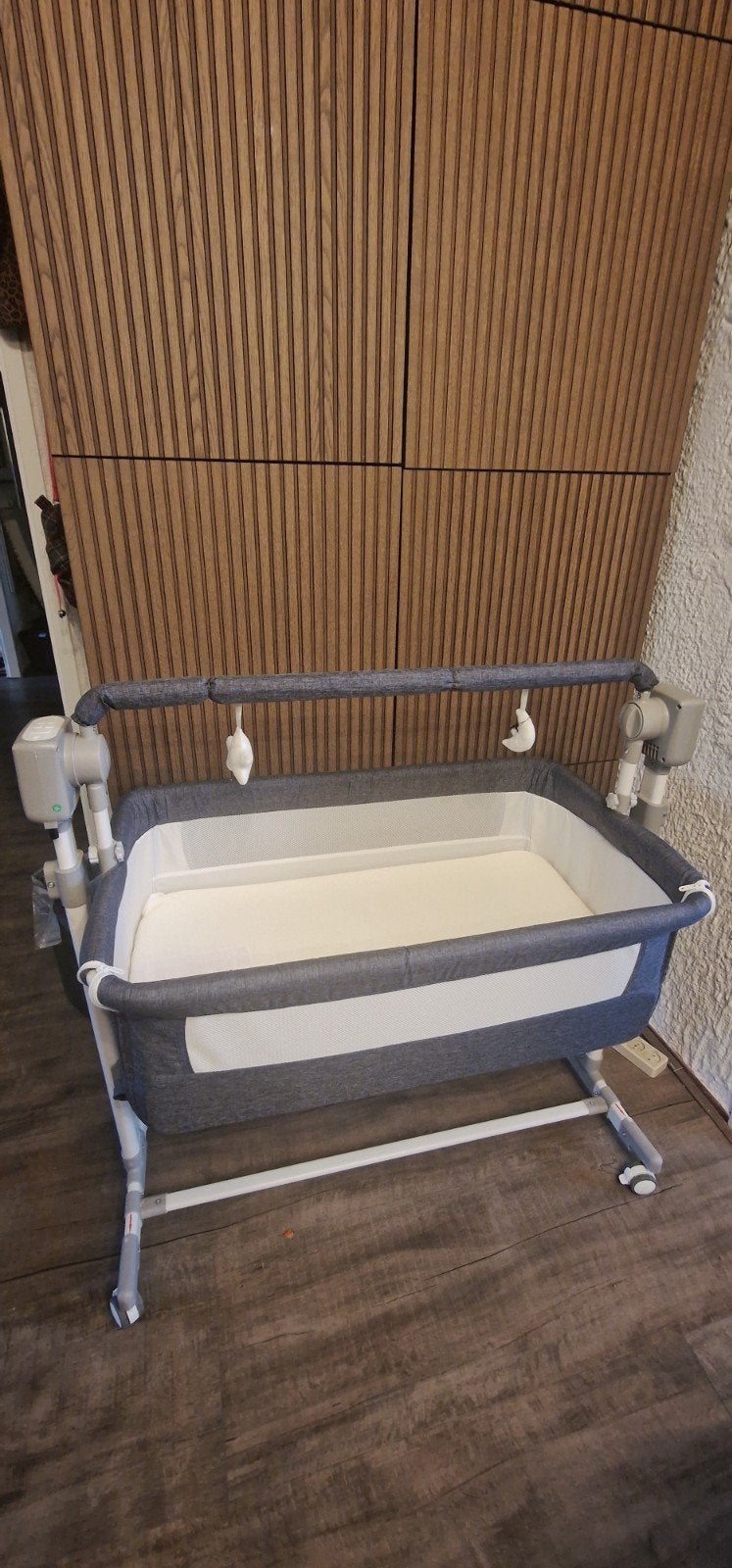 Elektrische babyschommel/wieg - Zo goed als nieuw, Ophalen, Zo goed als nieuw, Wieg