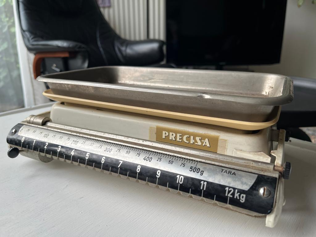 Vintage Precisa weegschaal, Minder dan 10 kg, Keukenweegschaal, Ophalen of Verzenden, Niet werkend