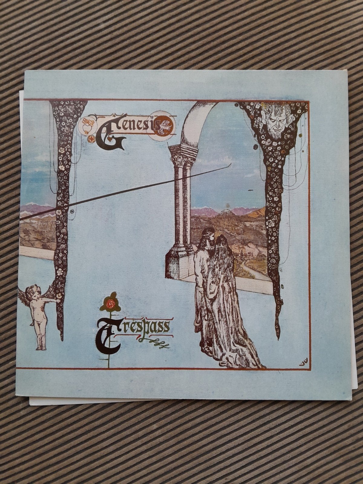 lp genesis - trespass, Cd's en Dvd's, Vinyl | Rock, Ophalen of Verzenden, Gebruikt, 12 inch, Poprock