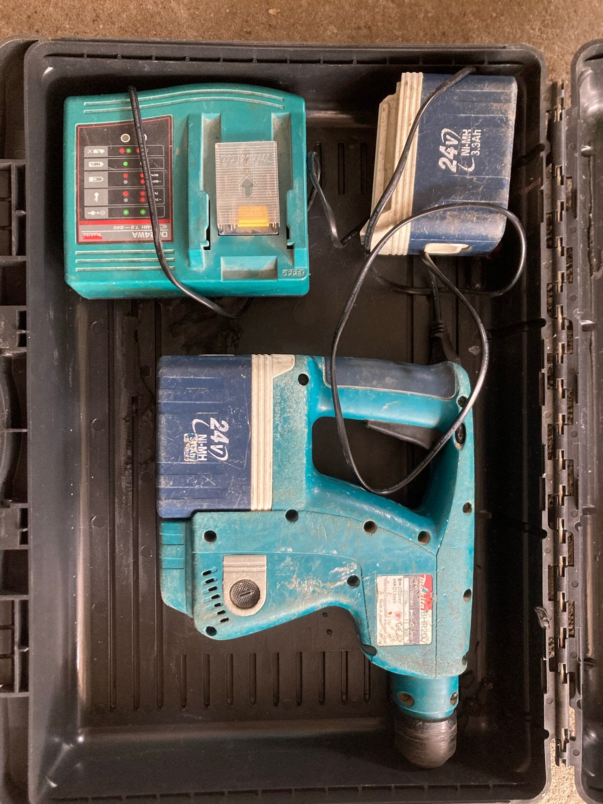 Makita BHR200 Accu Boorhamer met lader en accu, Ophalen of Verzenden, Gebruikt, Boor- en/of Breekhamer, Klopboormechanisme