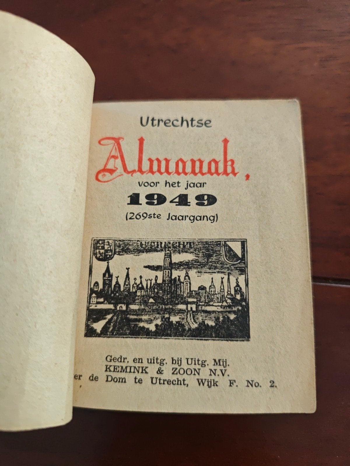 Utrechtsche Almanak uit 1949 - In goede staat, Ophalen of Verzenden