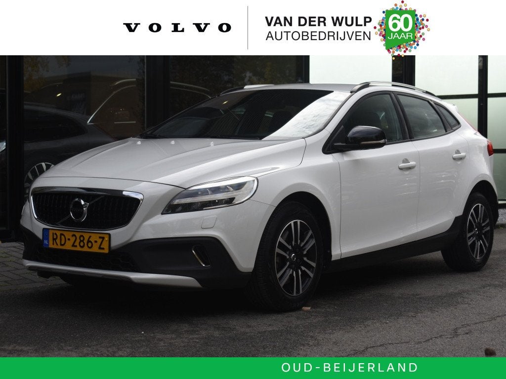 Volvo V40 Cross Country 1.5 T3 Nordic+, Automaat, 12 maanden, Euro 6, Wit