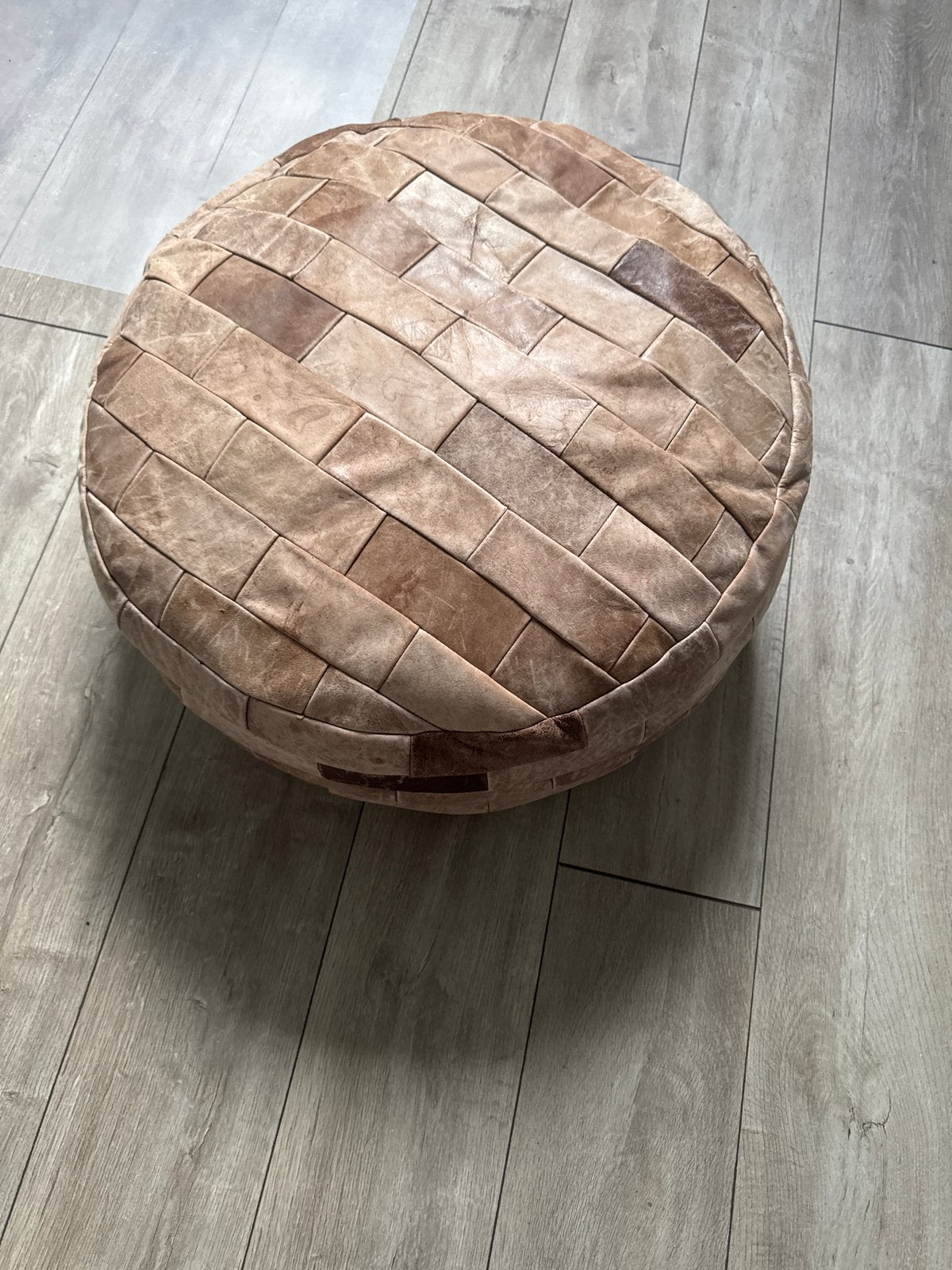 Leren poef bruin, Huis en Inrichting, Gebruikt, Leer, Ophalen of Verzenden, 50 tot 75 cm