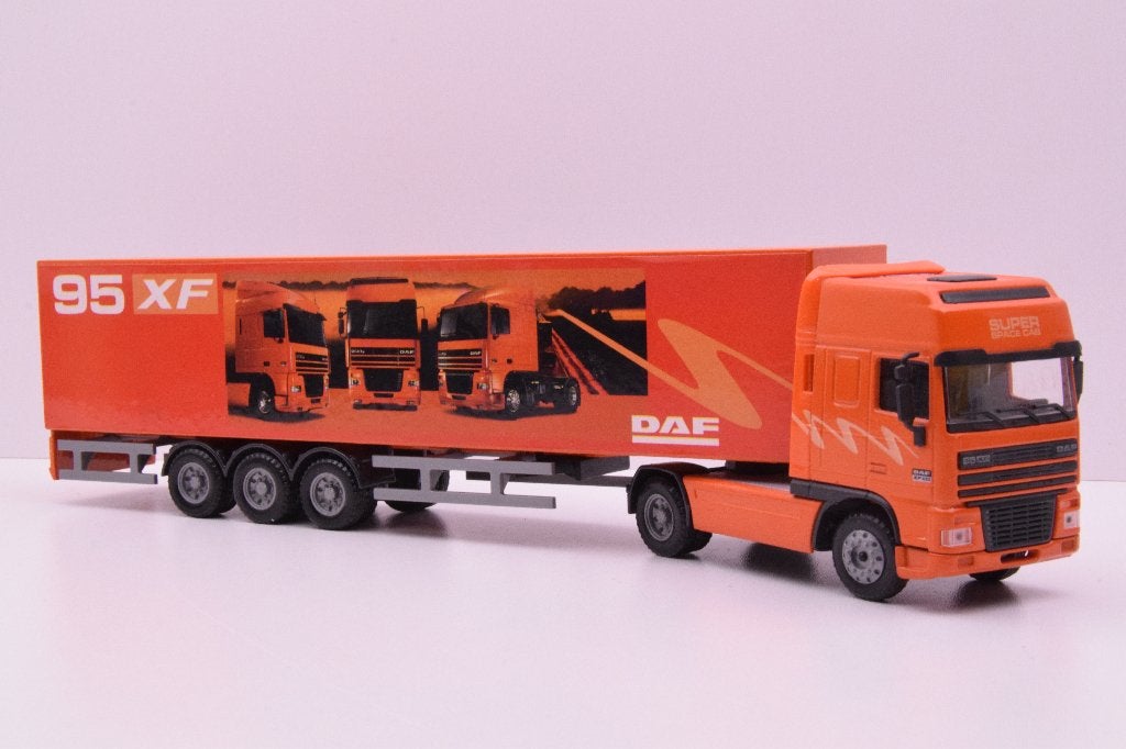 DAF XF met oplegger  '' Jaol 1/50 '', Ophalen of Verzenden, Zo goed als nieuw, Bus of Vrachtwagen, Overige merken