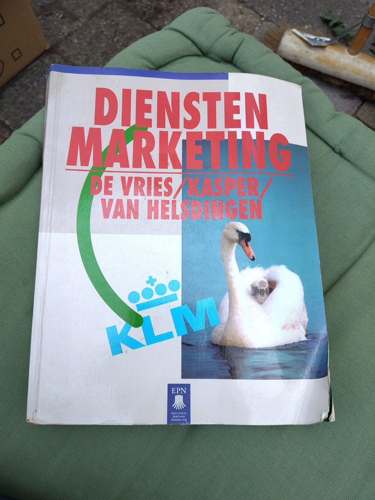 Dienstenmarketing - De Vries/Kasper/Van Helsdingen, Boeken, Ophalen of Verzenden