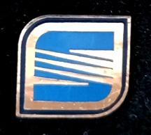 Seat pin blauw met zwarte rand, Verzenden, Nieuw, Transport, Speldje of Pin