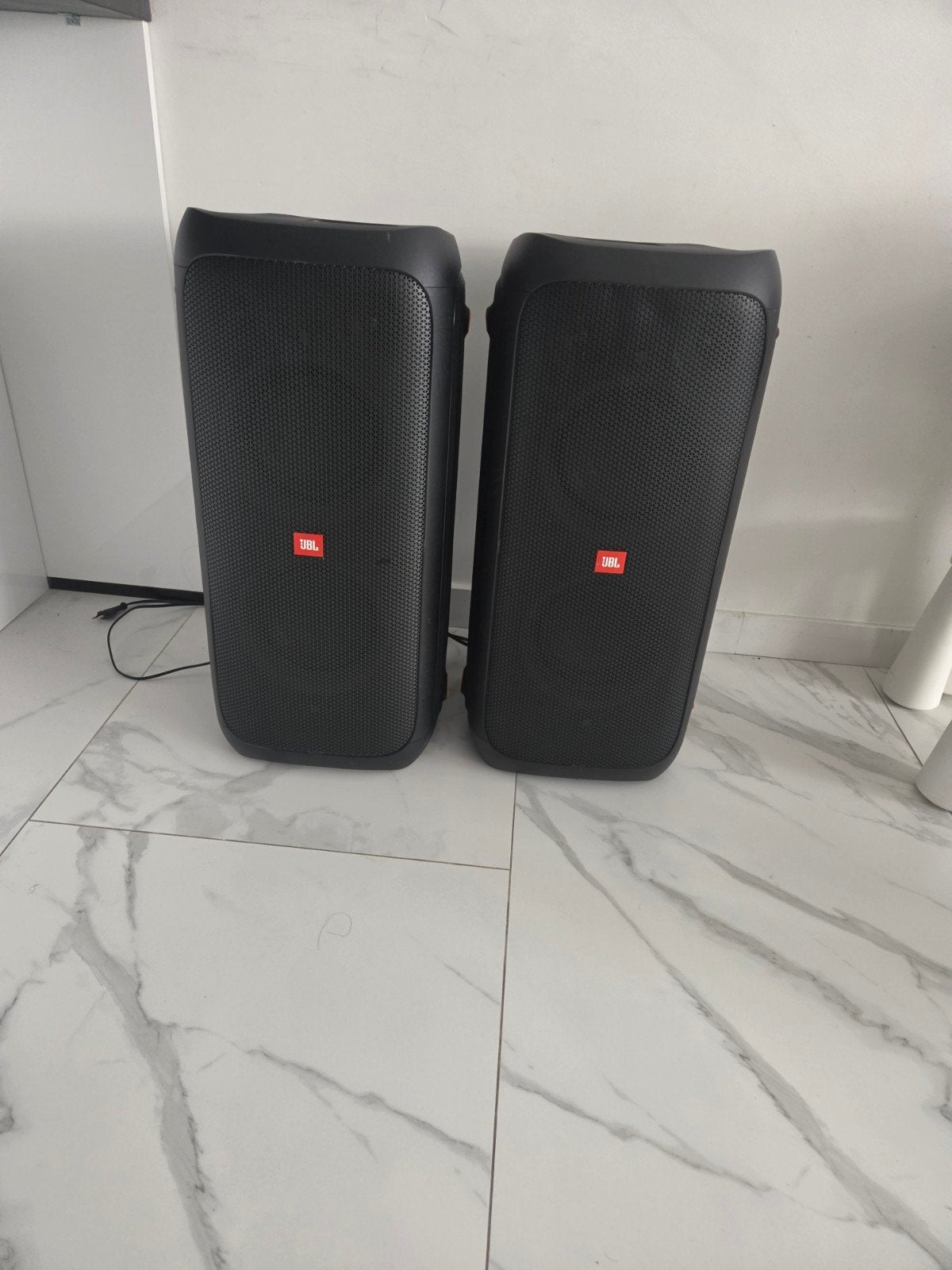 JBL Partybox 310 (2x) - Zo goed als nieuw