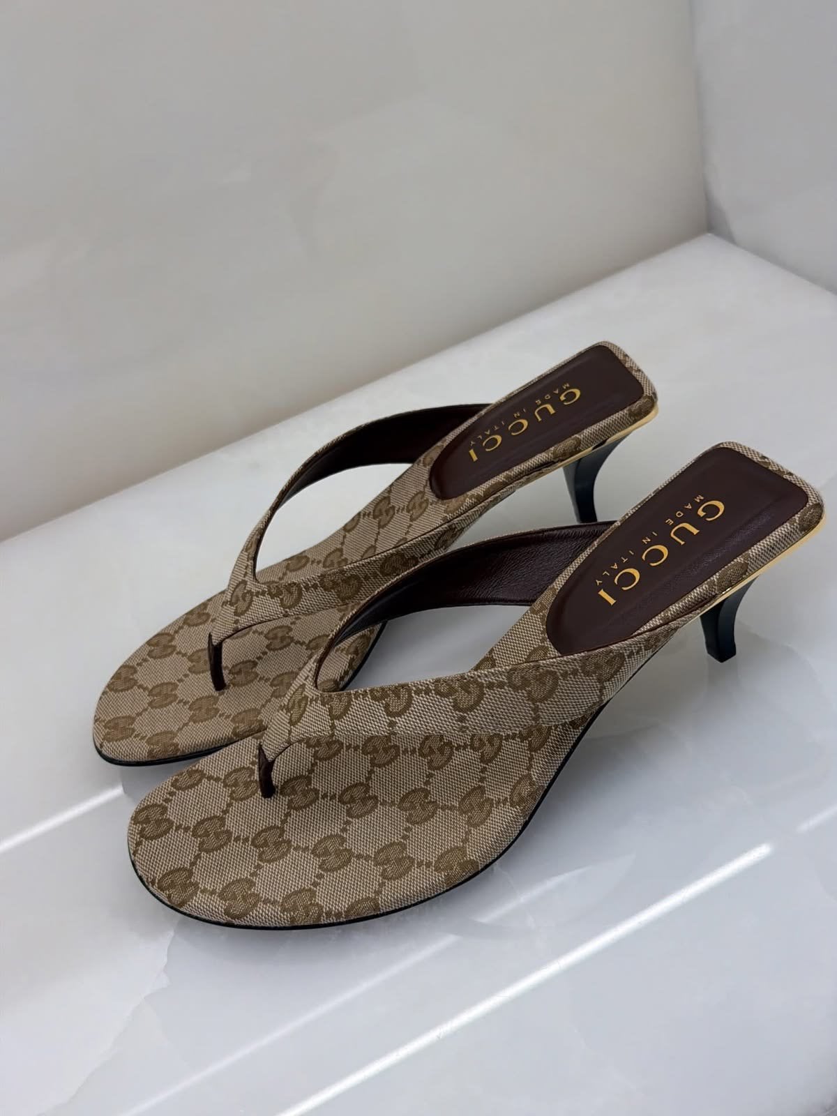Gucci heels, Bruin, Nieuw, Sandalen of Muiltjes, Ophalen of Verzenden