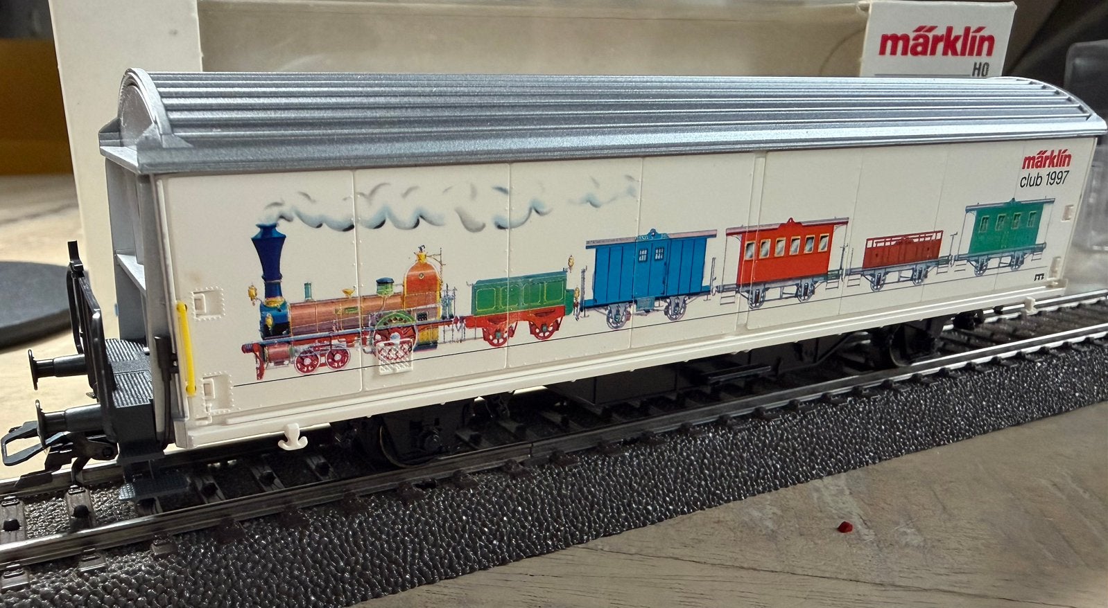 Märklin 4735 H0 Gesloten goederenwagen 'Club 1997'’, Wisselstroom, Ophalen of Verzenden, Märklin, Nieuw