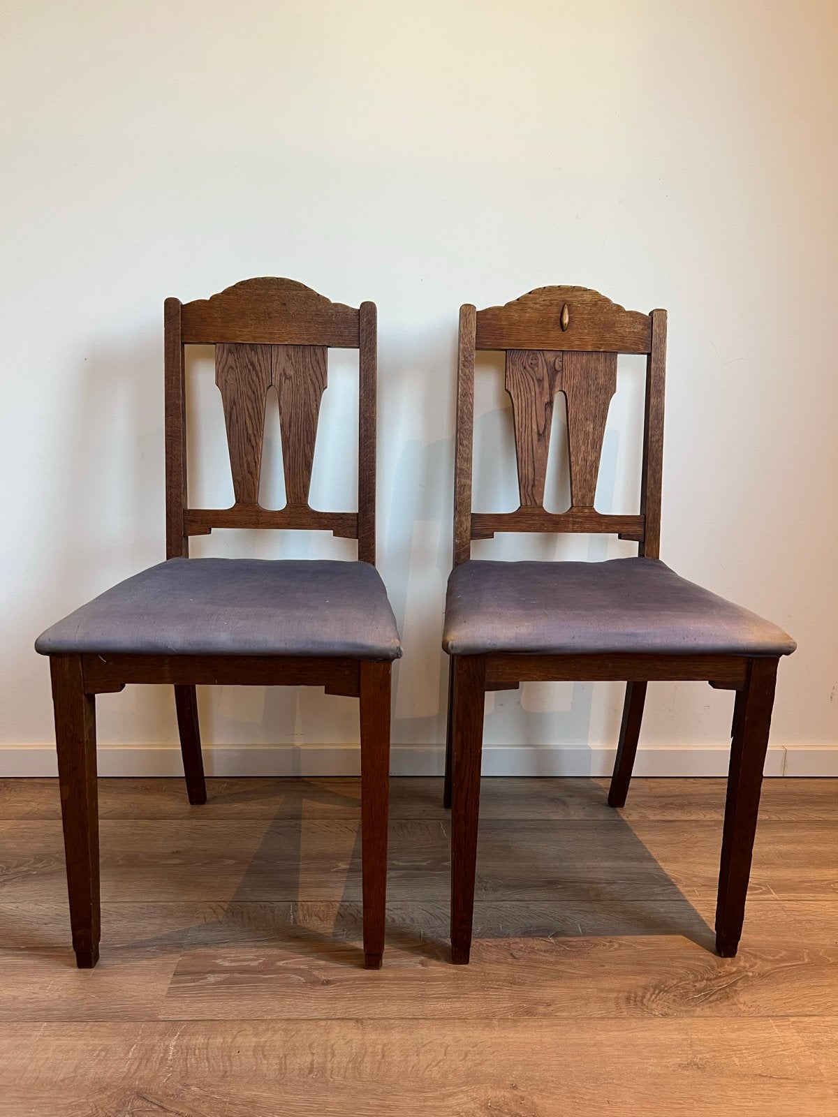 Set van 2 antieke houten stoelen met stoffen zitting, Ophalen