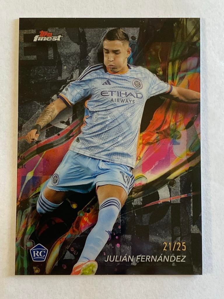 Julián Fernández Topps Finest Rookie Kaart 21/25 NYCFC, Ophalen of Verzenden, Zo goed als nieuw, Buitenlandse clubs, Spelerskaart