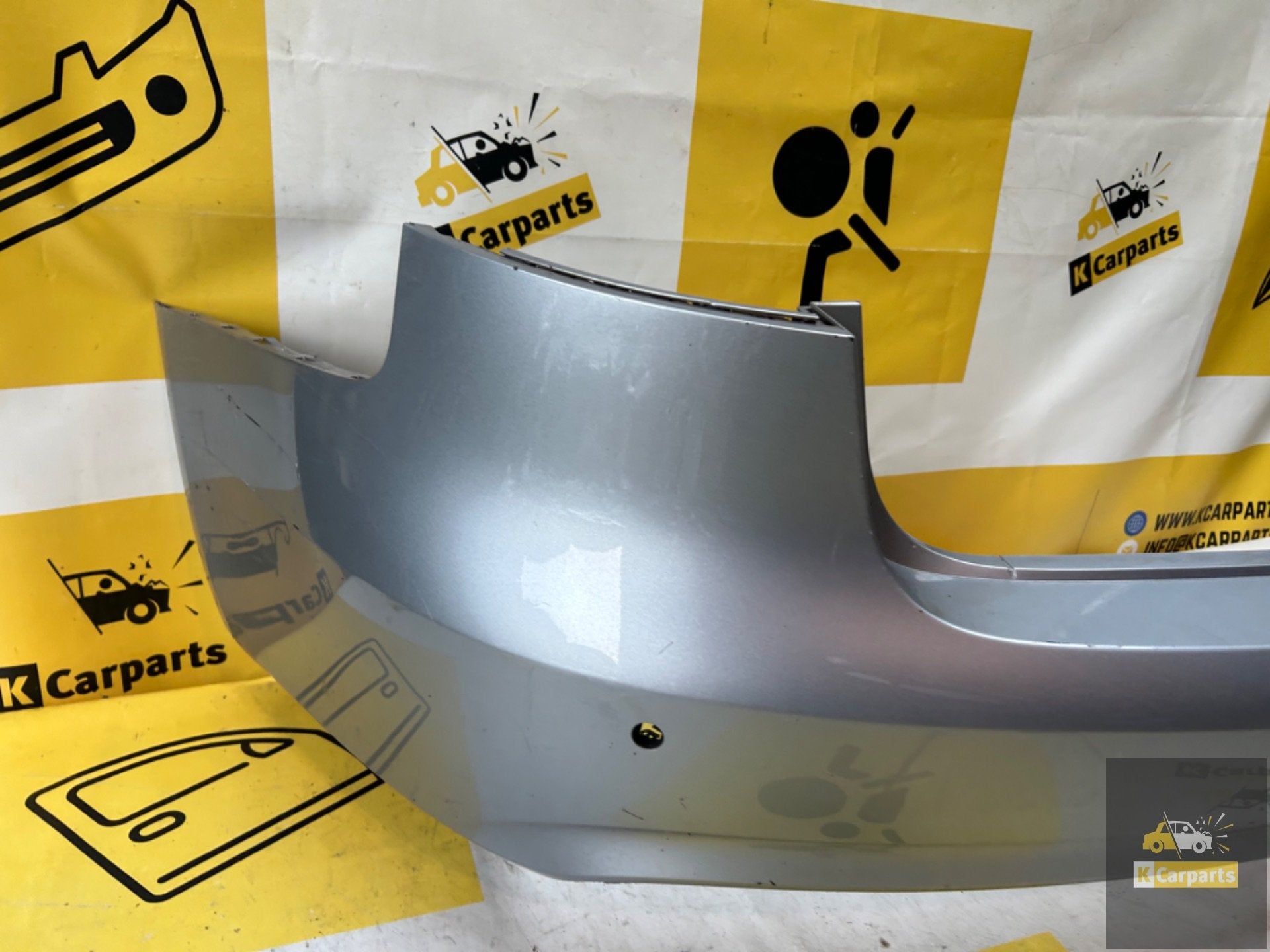 Audi a4 B8 achterbumper 8k9807511l 2012-2016, Auto-onderdelen, Gebruikt, AUDI AG, Auto-Union-Strasse 1
85045  Ingolstadt, DE, Bumper