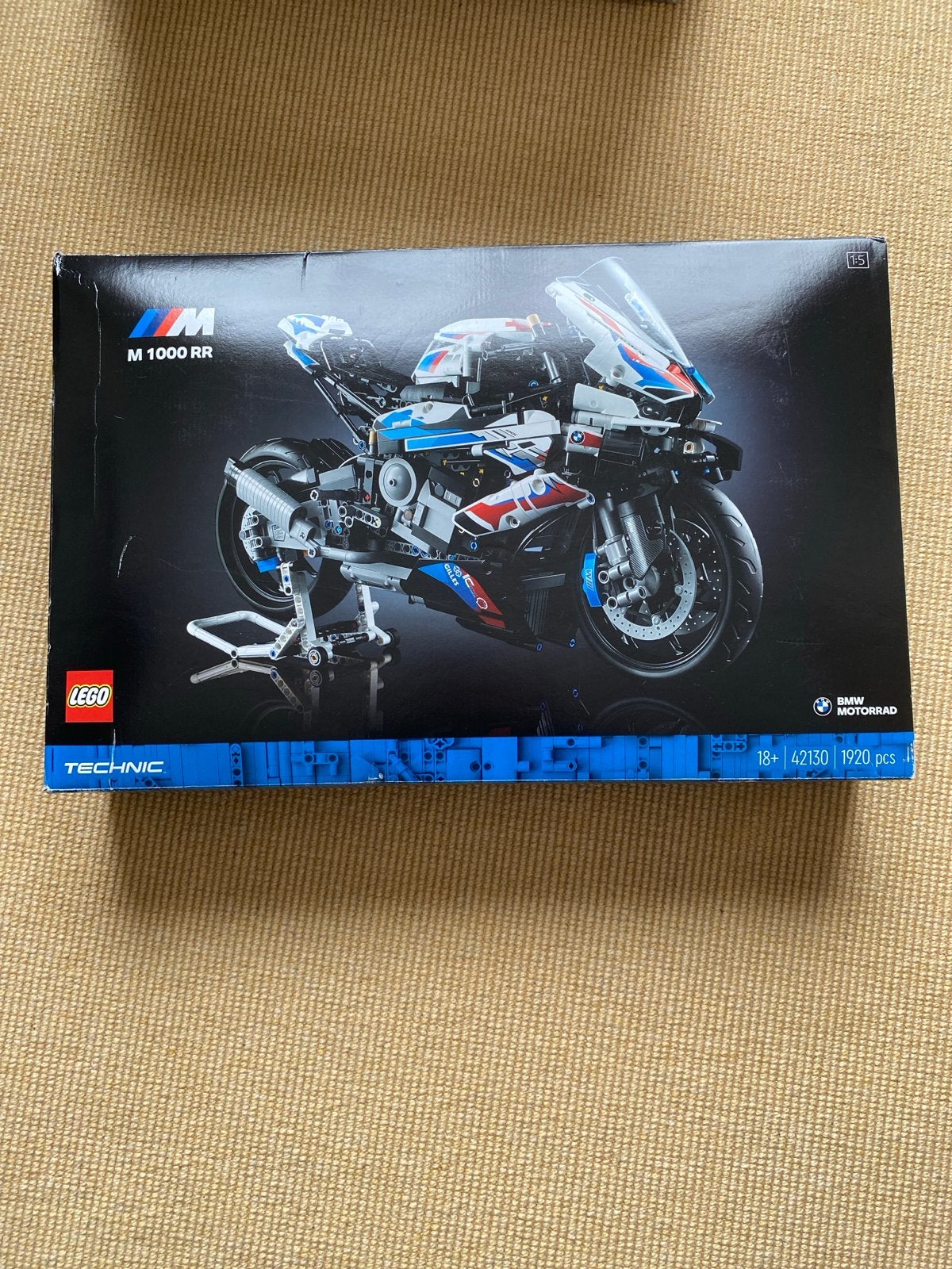LEGO Technic BMW M 1000 RR (42130) - Nieuw in doos, Ophalen, Zo goed als nieuw, 1:50 tot 1:144
