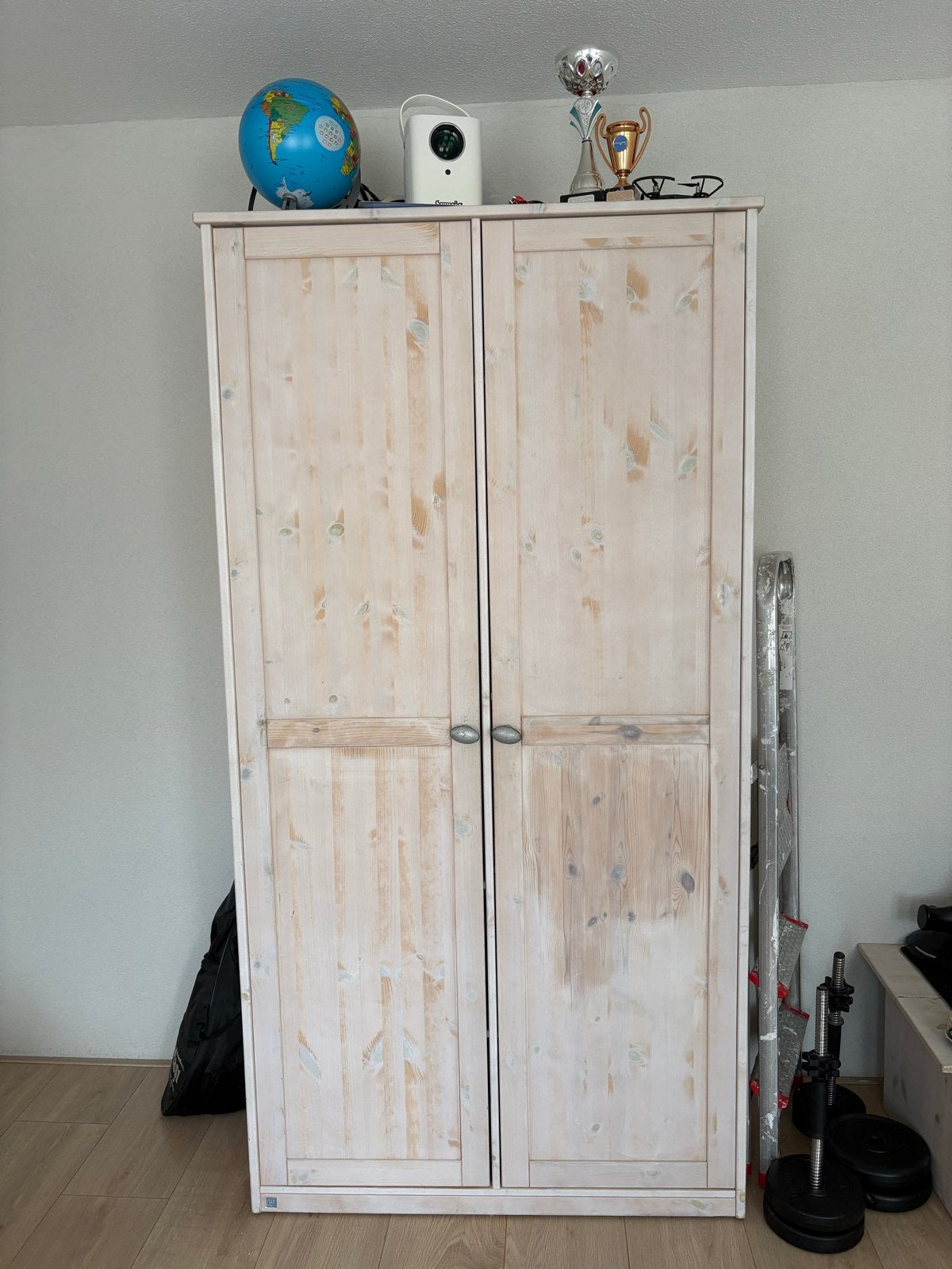 Kledingkast Lifetime - Goede staat, Ophalen, 100 tot 150 cm, 200 cm of meer, 25 tot 50 cm