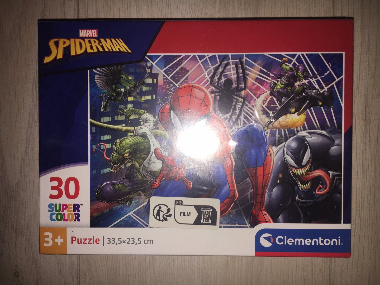 Nieuw Marvel Spiderman puzzel 30 stukjes, Ophalen of Verzenden, 10 tot 50 stukjes, Nieuw, 2 tot 4 jaar