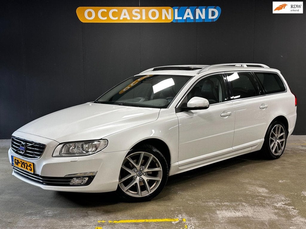 Volvo V70 2.0 T4 Inscription Edition|KANTELDAK|TREKHAAK|LEDE, Gebruikt, 1969 cc, Wit, 1600 kg