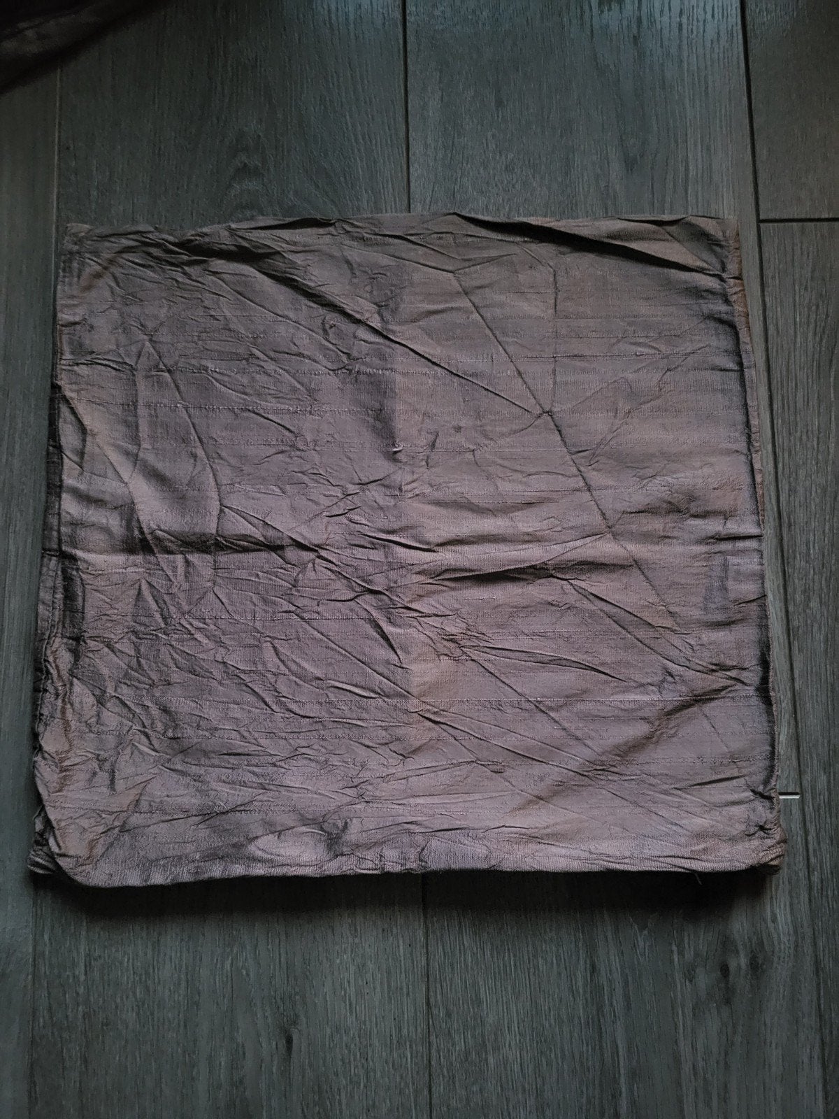Kussenhoesjes van zijde met rits in taupe kleur - 5 stuks, Ophalen of Verzenden, Vierkant