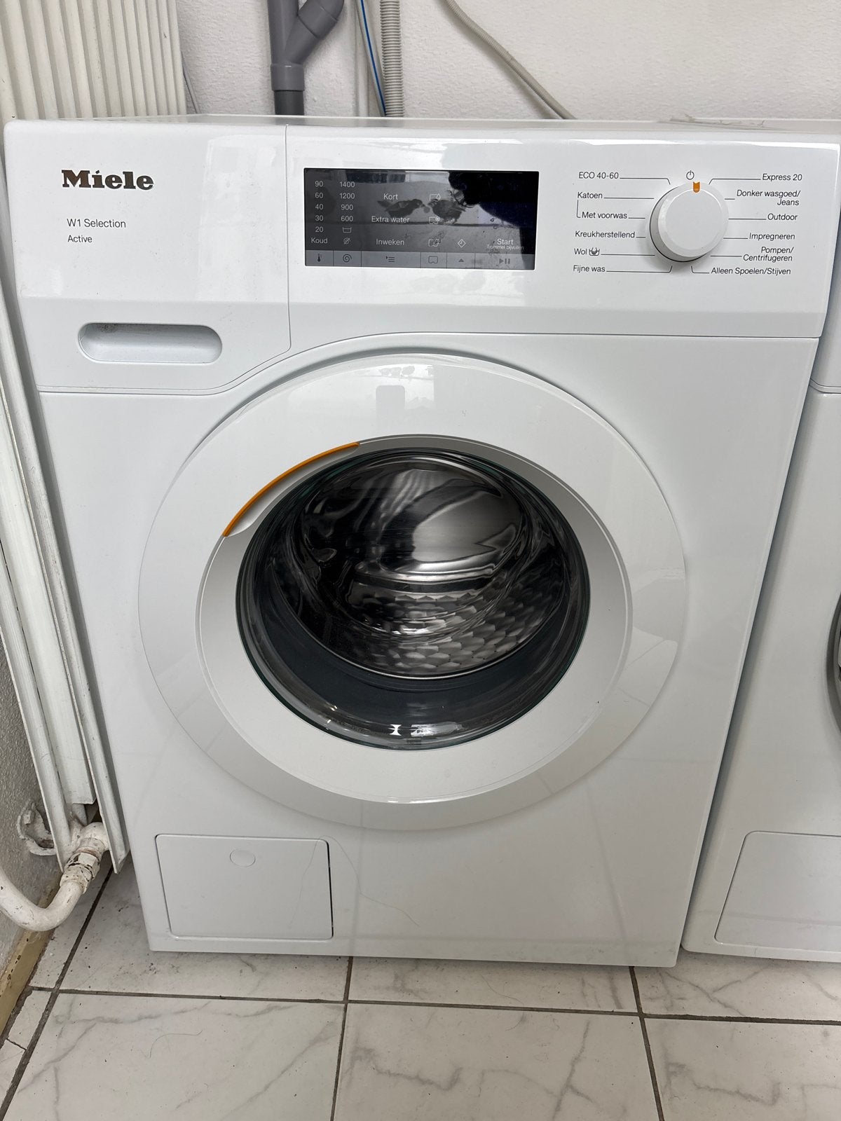 Miele W1 Selection Active Wasmachine - Zo goed als nieuw, Witgoed en Apparatuur, Ophalen, Zo goed als nieuw, Voorlader, Kort programma