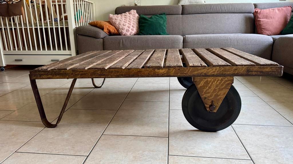 T.e.a.b. - Industriële salontafel/fabriekskar met wielen, Ophalen, 100 tot 150 cm, 50 tot 100 cm, Zo goed als nieuw