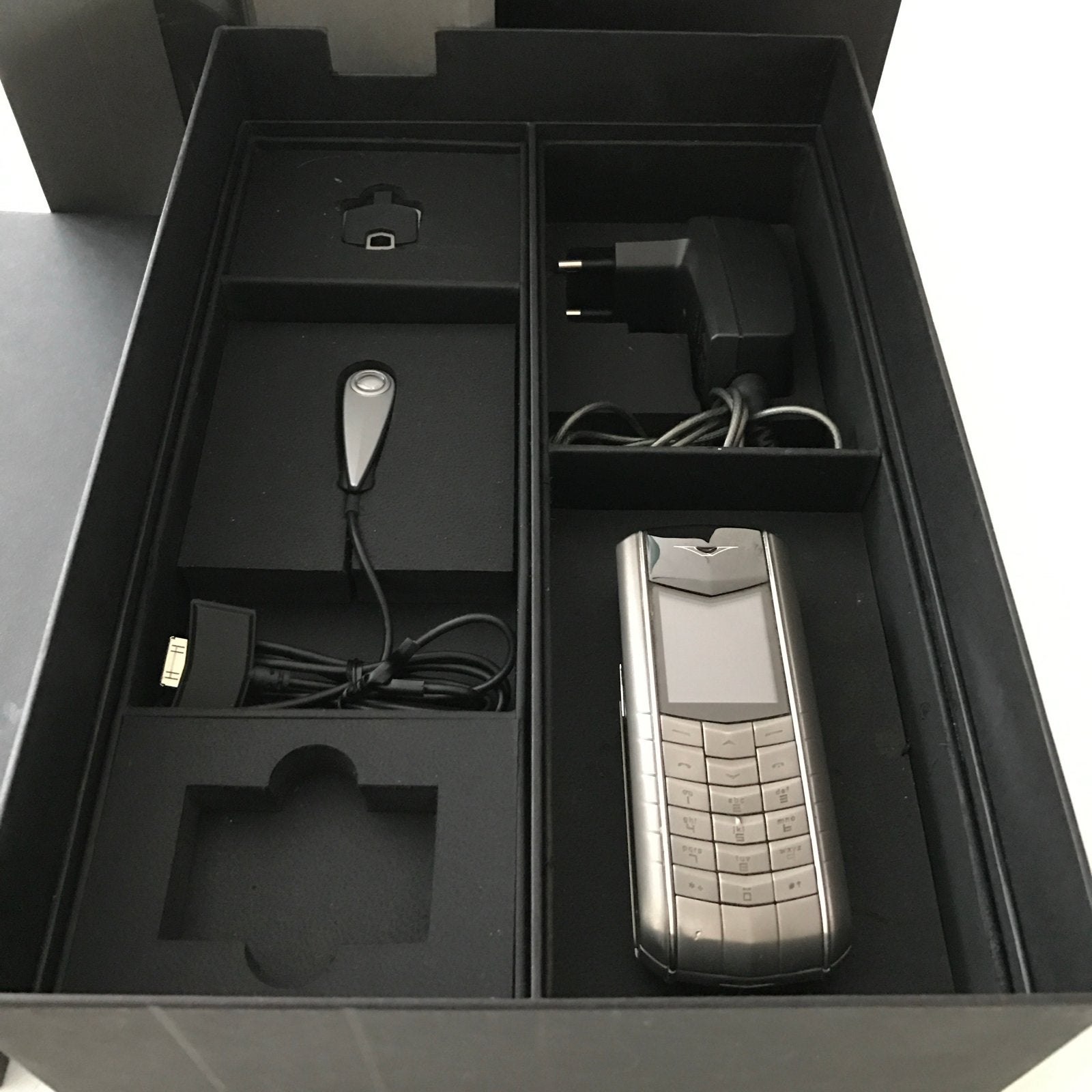 Vertu Signature S Design - Luxe telefoon met roze leer, Telecommunicatie, Geen camera, Ophalen of Verzenden, Zo goed als nieuw