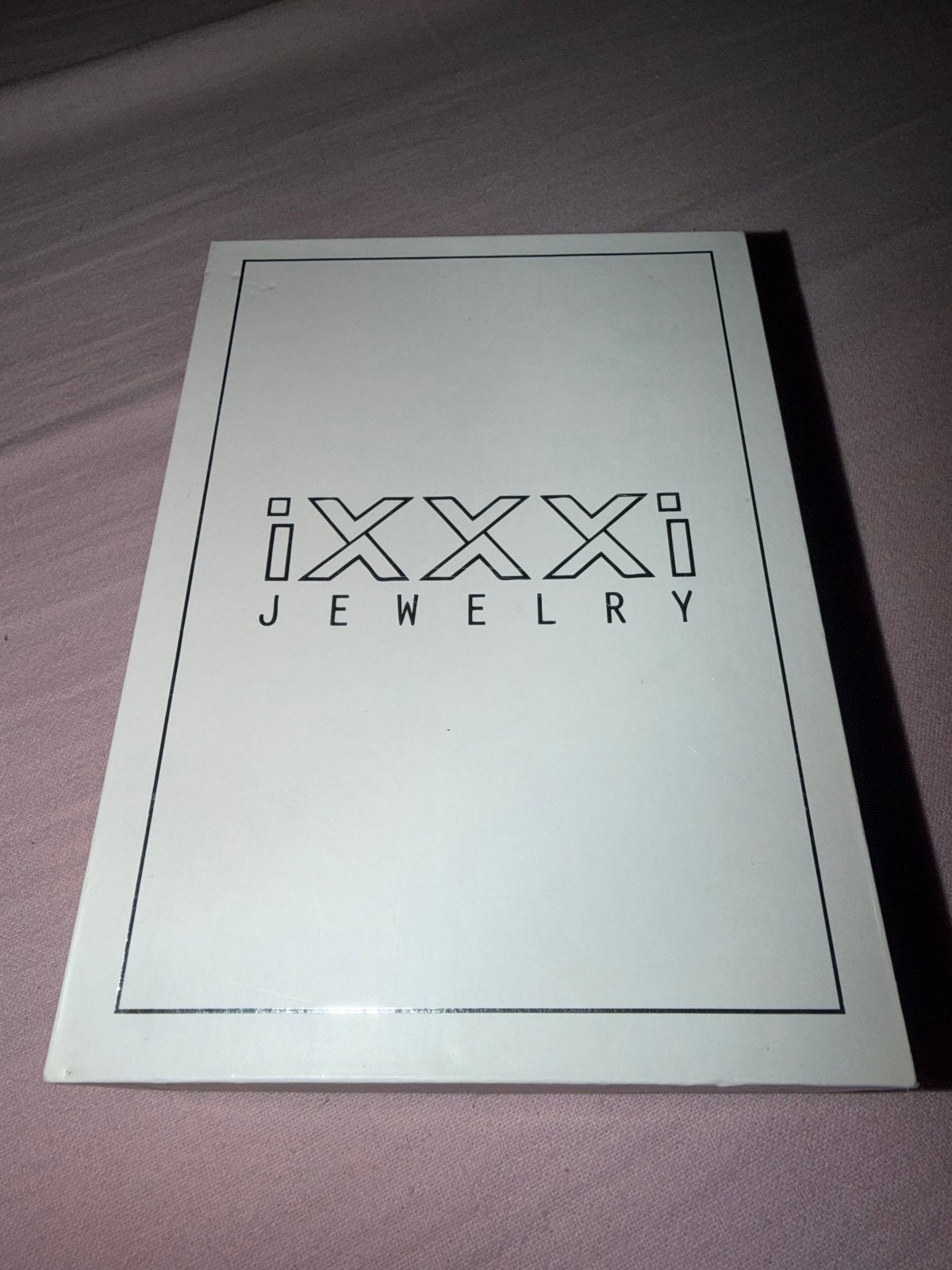 IXXXI JEWELRY ringen set in opbergdoos, Sieraden, Tassen en Uiterlijk, Ringen, Met kristal, Overige materialen, Gebruikt, Ophalen of Verzenden