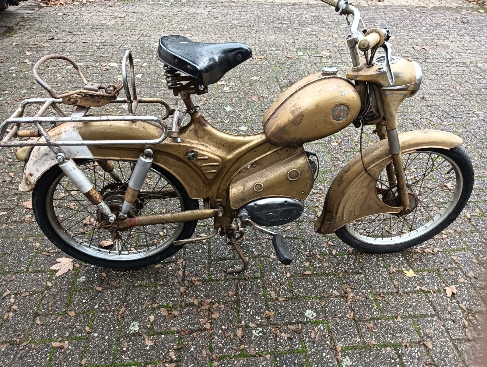 hmw bromfiets, Fietsen en Brommers, Ophalen, 2 versnellingen, 50 cc