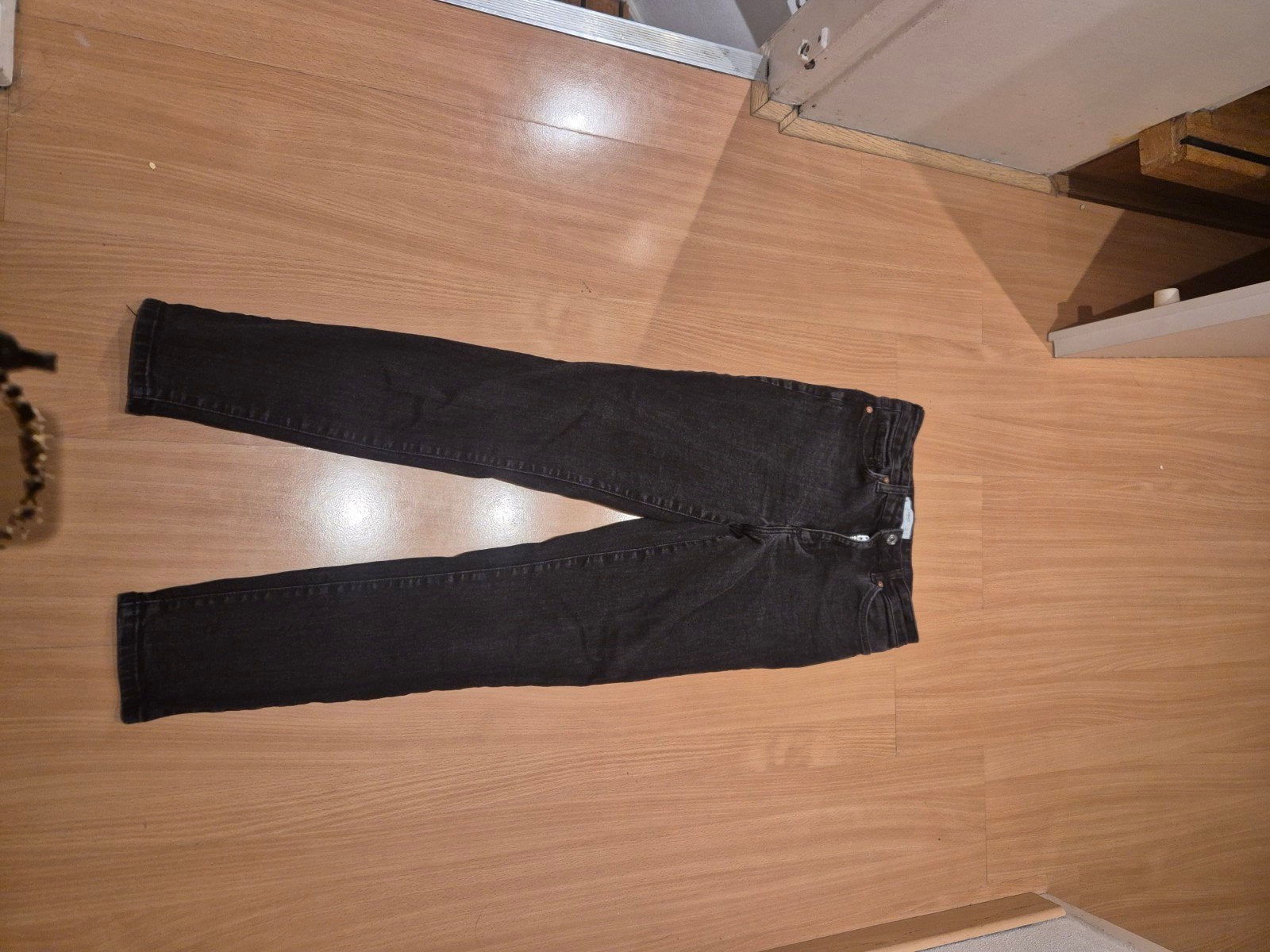 MNG Denim Zwarte Jeans - Maat W28/W29 (confectie 36), Kleding | Dames, Spijkerbroeken en Jeans, Zwart, Ophalen of Verzenden, Zo goed als nieuw