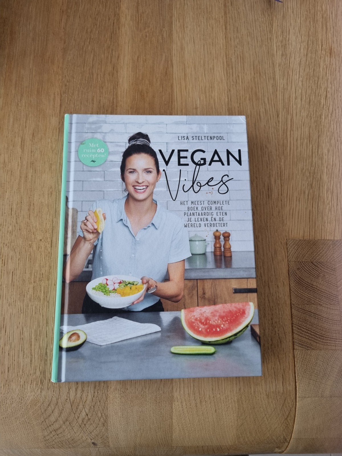 Vegan Vibes - Het meest complete boek over plantaardig eten, Gezond koken, Ophalen of Verzenden, Zo goed als nieuw, Hoofdgerechten