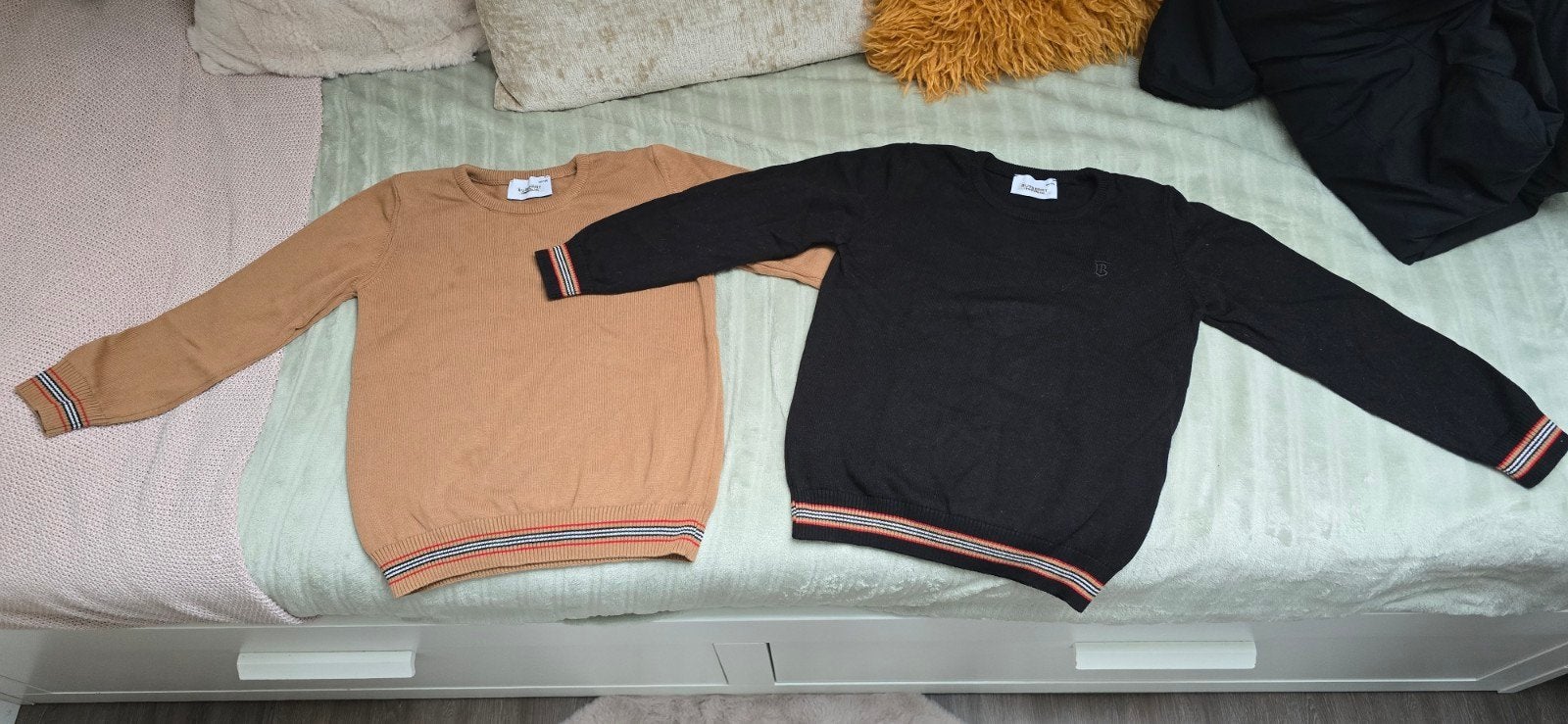 2 Burberry truien maat 134-140 - Zwart & Bruin, Gebruikt, Trui of Vest, Ophalen of Verzenden, Jongen