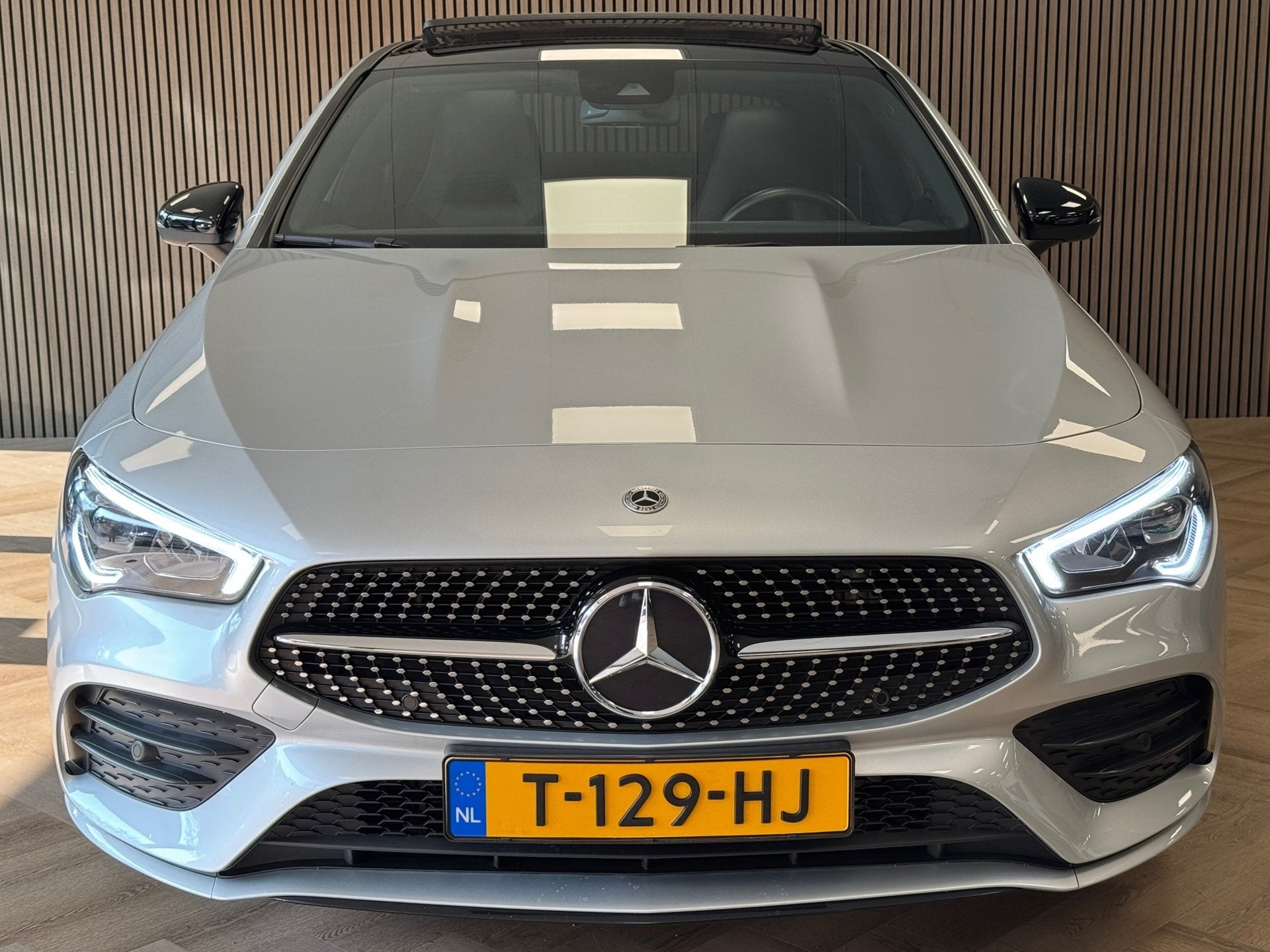 Mercedes-Benz CLA-klasse 180 Premium Plus AUT. PANORAMADAK S, Auto's, CLA, Gebruikt, Euro 6, 4 cilinders