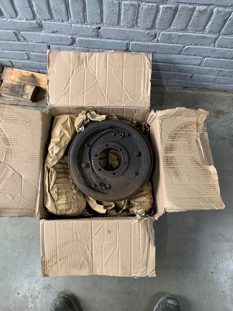 11 inch vooras remmen land rover series, Ophalen, Land Rover
