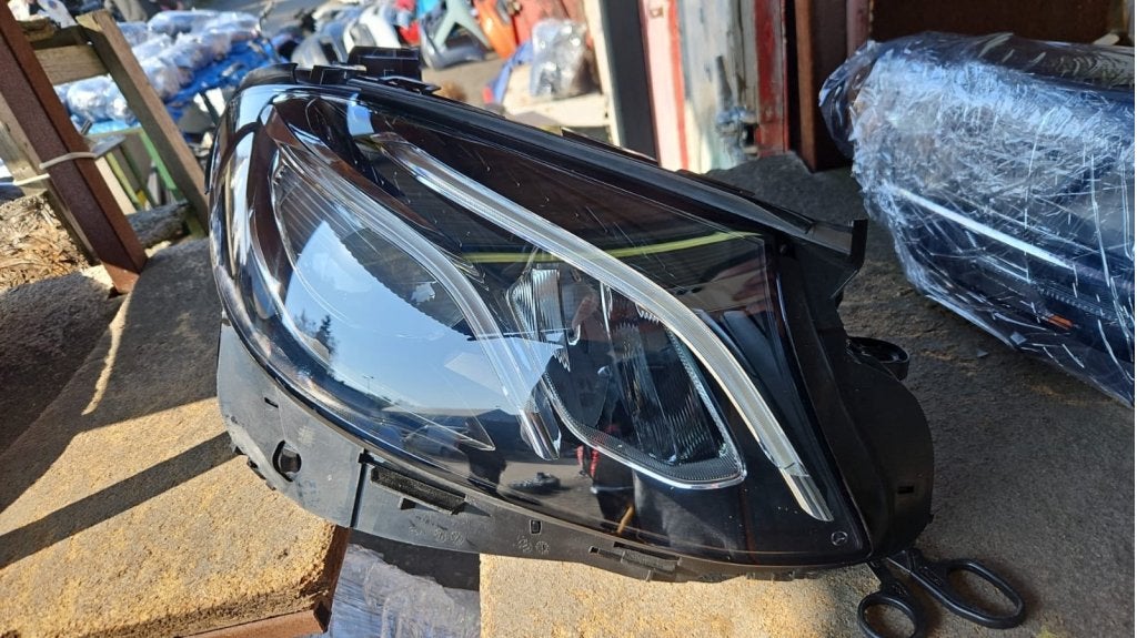 Mercedes W213 LED koplamp A2139064004 A2139068808, Niet ingevuld, Gebruikt, Mercedes-Benz, Niet ingevuld