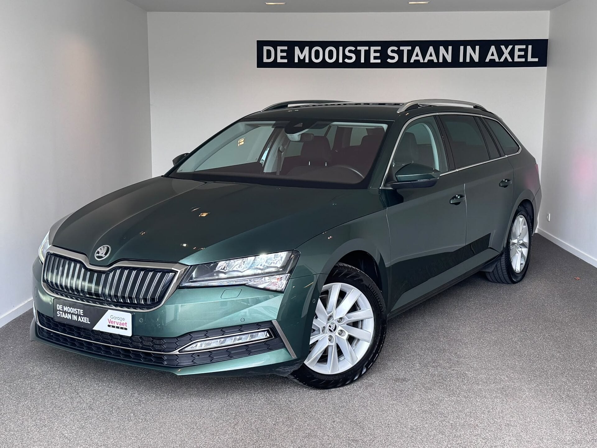 Skoda Superb Combi 1.4 TSI iV Business Edition, Auto's, Automaat, Stof, Gebruikt, Overige brandstoffen