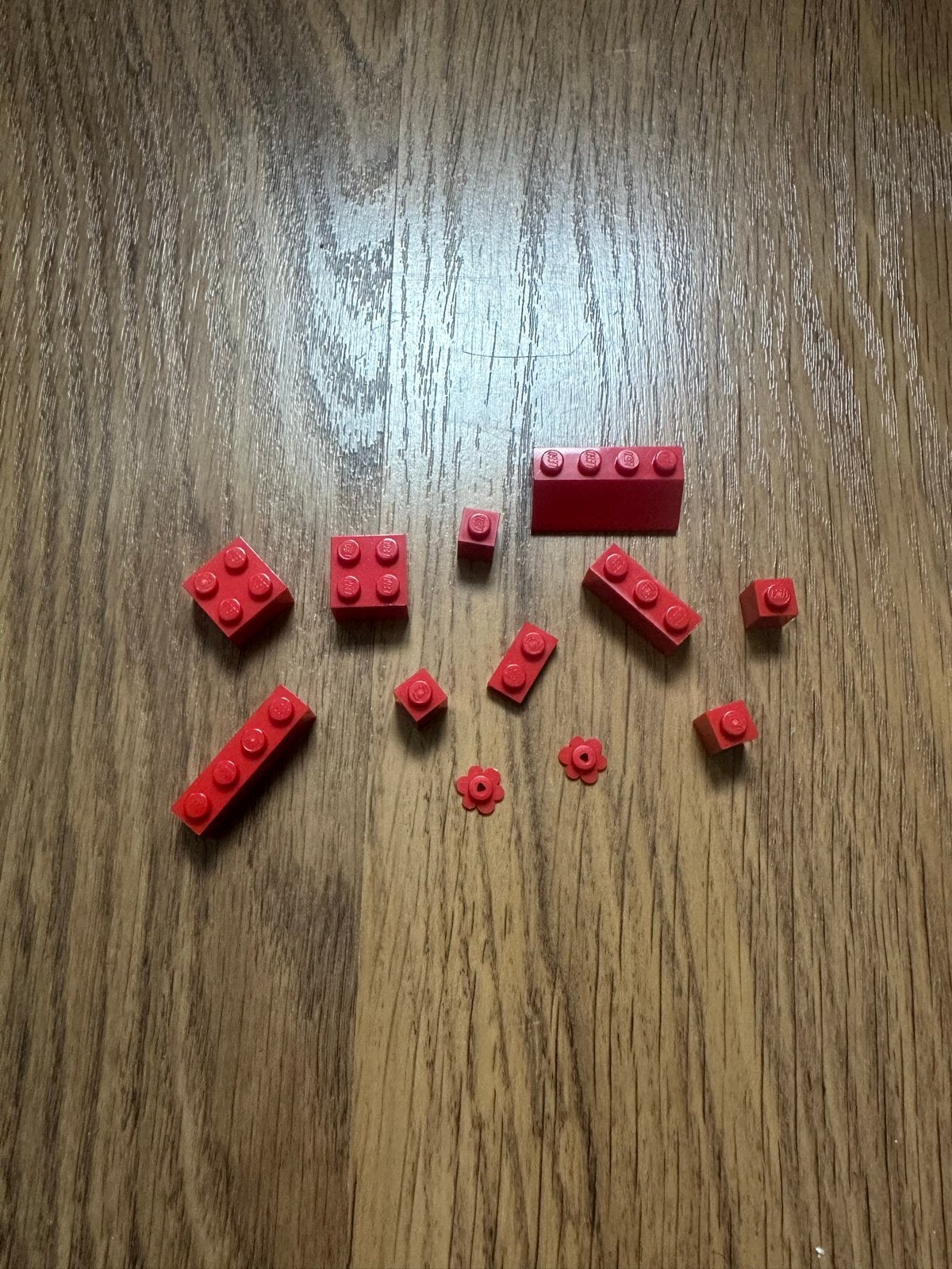 Rode Lego blokjes en bloemetjes - Losse stenen, Kinderen en Baby's, Ophalen of Verzenden, Gebruikt, Losse stenen, Lego