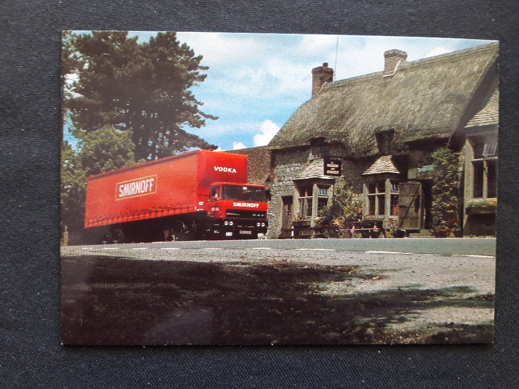 Fotokaart DAF F2500 bakwagen Smirnoff, Verzamelen, Ansichtkaarten | Themakaarten, Ophalen of Verzenden, 1980 tot heden, Ongelopen