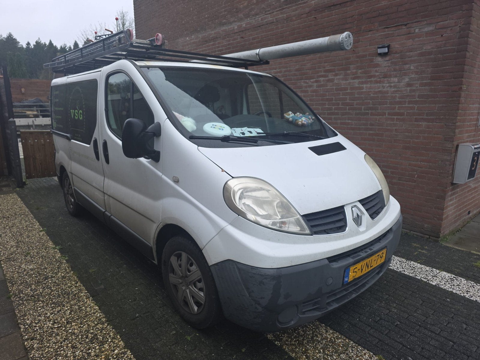 Renault Trafic T29 2.0 DCI 66KW L1h1 E4 2011, 1995 cc, 4 cilinders, 2000 kg, Renault