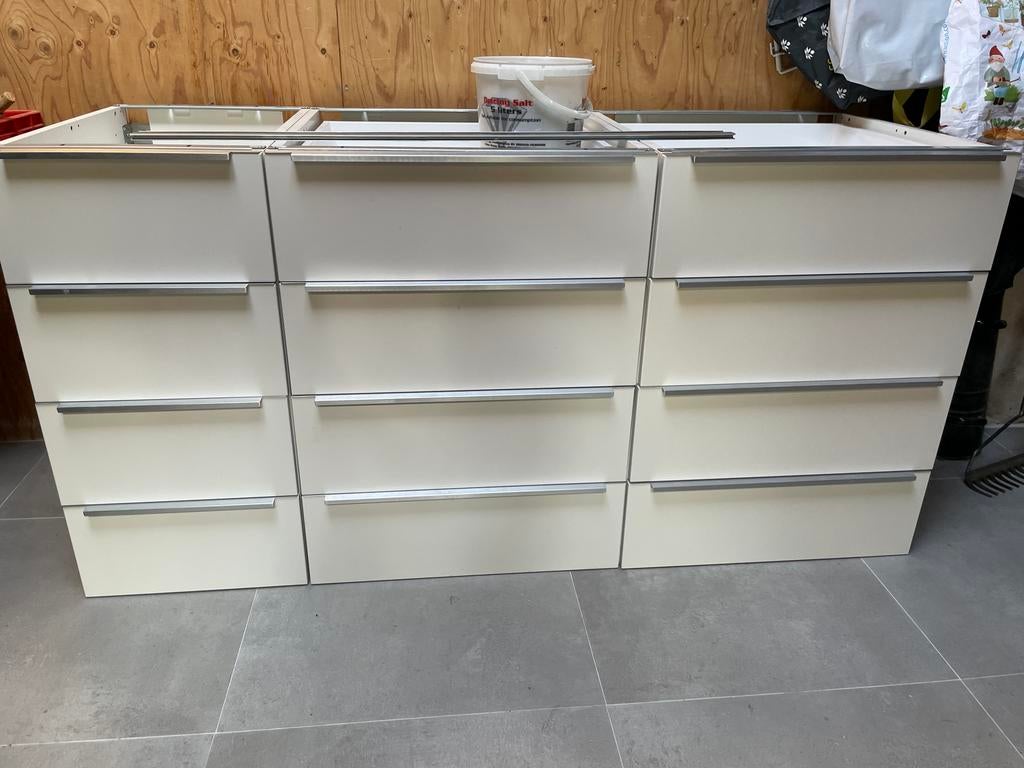 Keukenlades / Ladeblokken - Losse pootjes, Ophalen, Gebruikt, Wit, 200 cm of meer