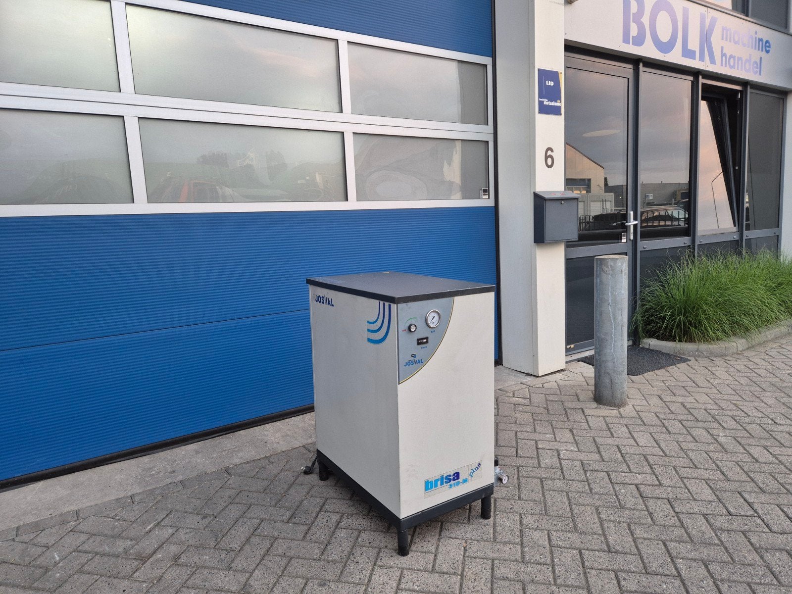 Josval Brisa 310-M Zuigercomressor 230V in gebruikte staat, Gebruikt, 6 tot 10 bar, Ophalen of Verzenden, 25 tot 100 liter