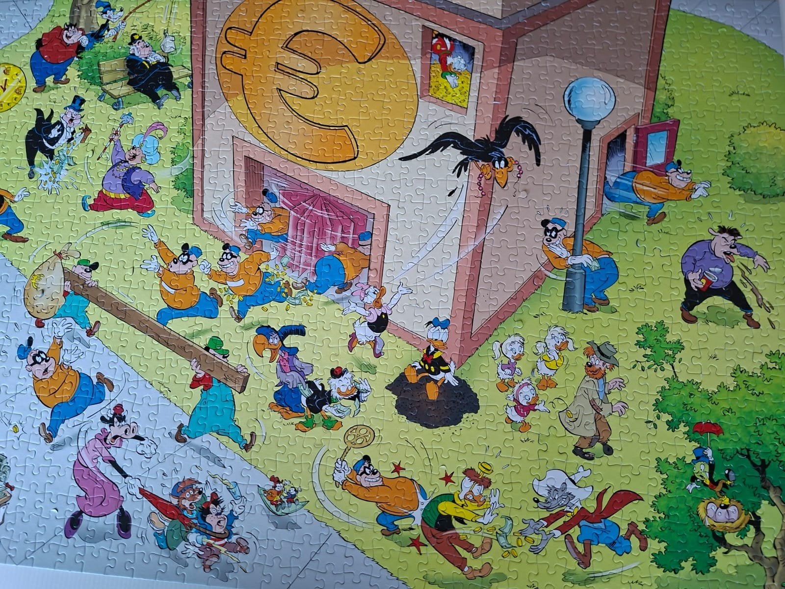 Disney puzzel met poster, Hobby en Vrije tijd, Ophalen of Verzenden, 500 t/m 1500 stukjes, Gebruikt, Legpuzzel
